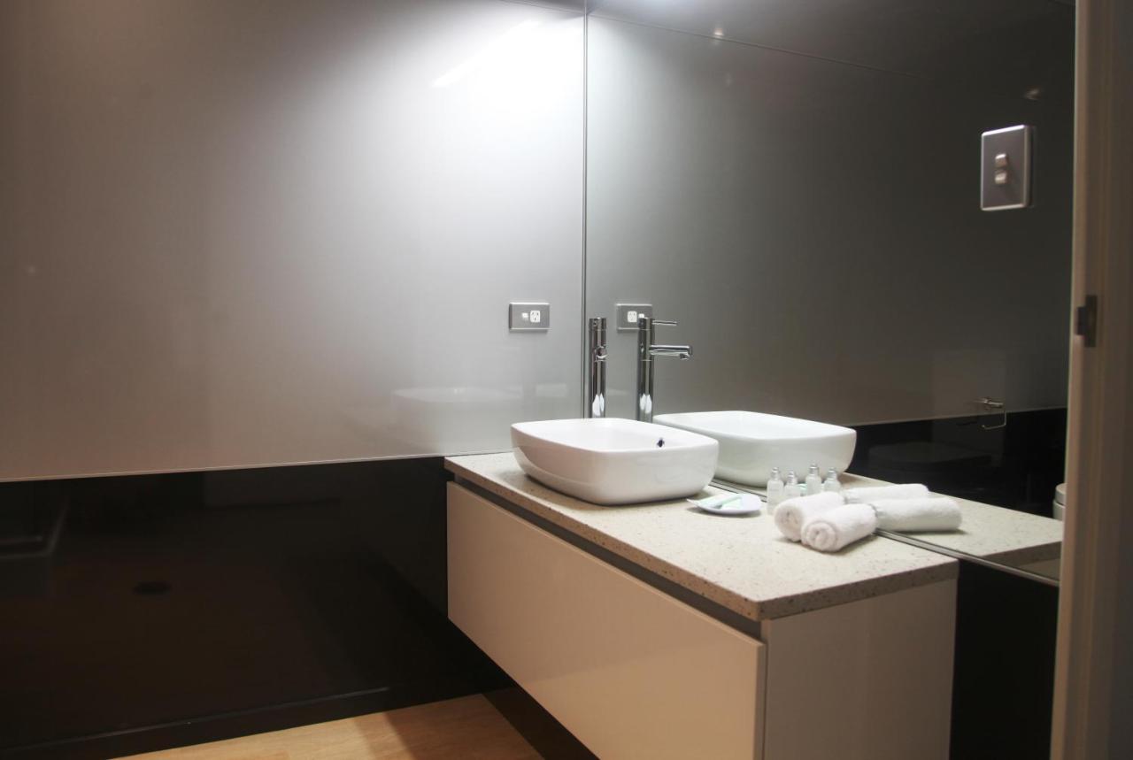 Quayside Luxury Apartments ファカタネ エクステリア 写真
